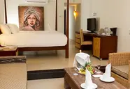 Sandos Playacar Beach Resort & Spa