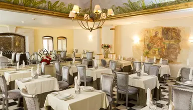 Sandos Playacar Beach Resort & Spa
