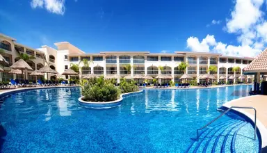 Sandos Playacar Beach Resort & Spa