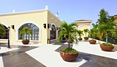Sandos Playacar Beach Resort & Spa