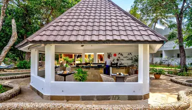 Sands At Chale Island