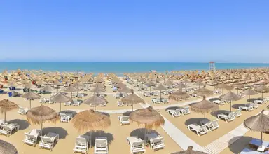 Sandy Beach Resort (Golem)