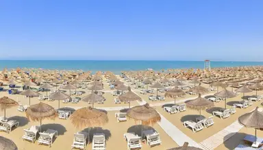Sandy Beach Resort (Golem)