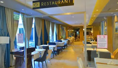 Sandy Beach Resort (Golem)
