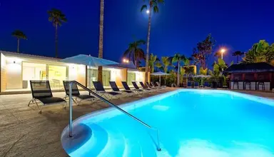Sanom Beach Resort