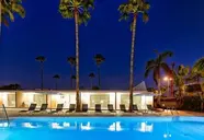 Sanom Beach Resort