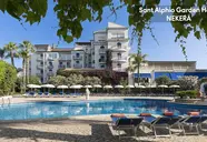 Sant Alphio Garden