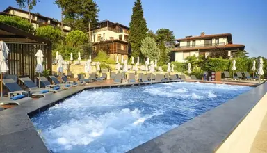 Santa Marina Holiday
