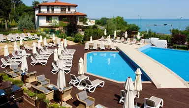 Santa Marina Holiday