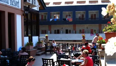 Santa Susanna Resort