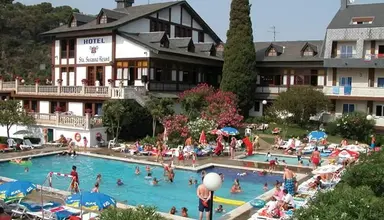 Santa Susanna Resort