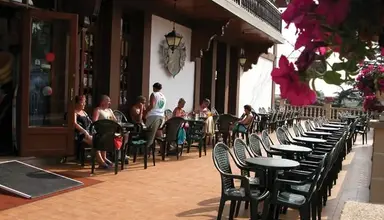 Santa Susanna Resort