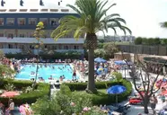 Santa Susanna Resort