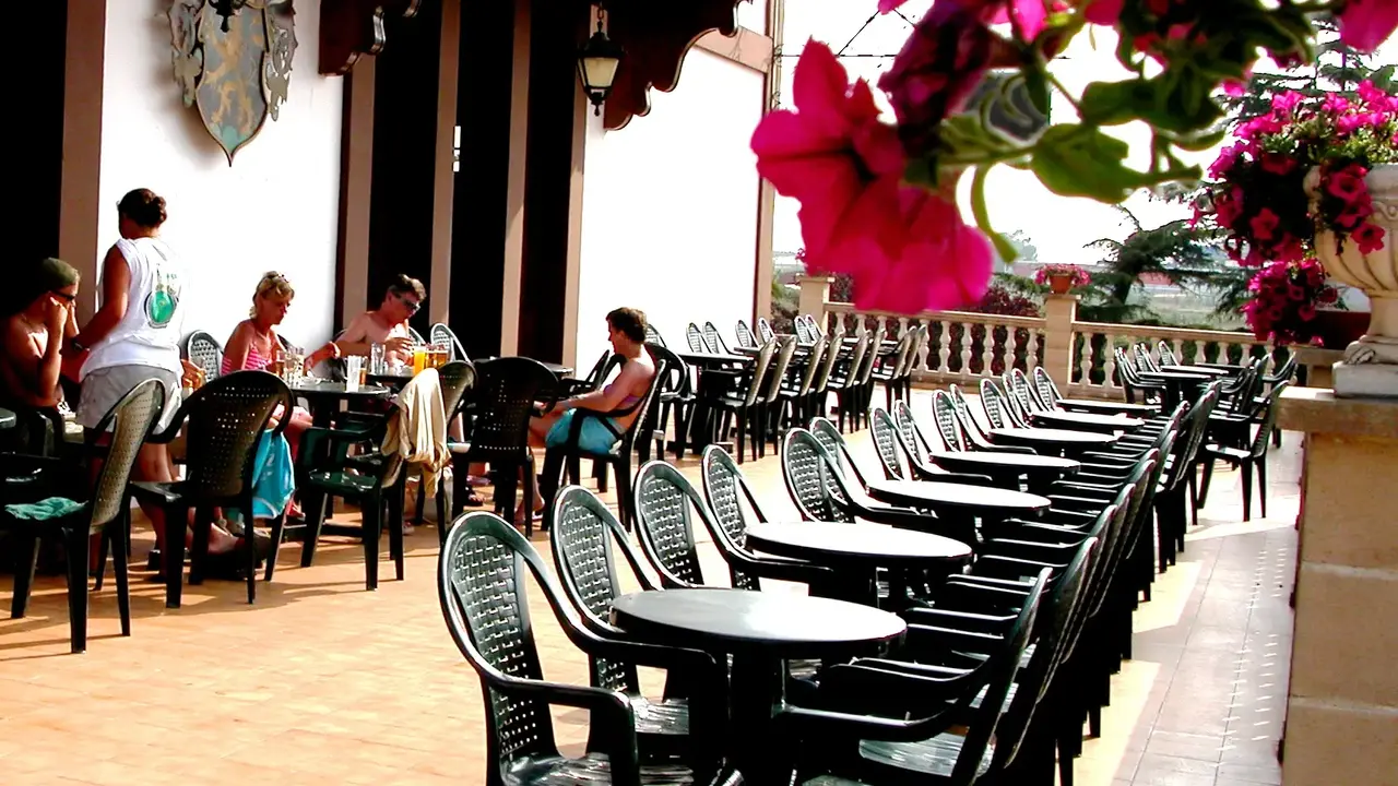 Santa Susanna Resort
