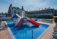 Santa Susanna Resort