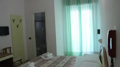 Santini