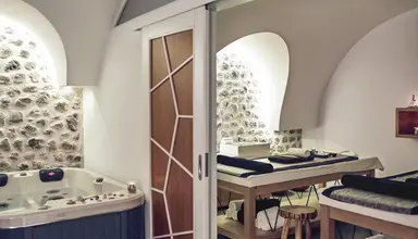 Santo Maris Luxury Suites