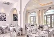 Santorini Palace