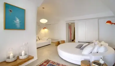 Santorini Secret