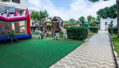 Saracen Sands Village