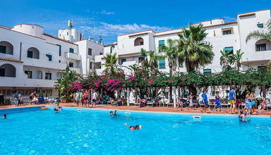 Saracen Sands Village