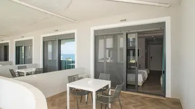 Saranda International