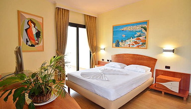 Saranda International
