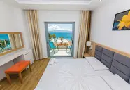 Saranda Palace