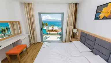 Saranda Palace