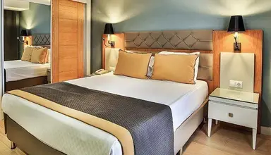 Saturn Palace Resort
