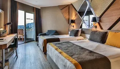 Saturn Palace Resort