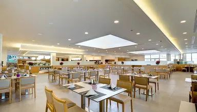 SBH Monica Beach Resort