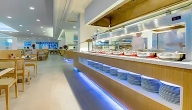 SBH Monica Beach Resort