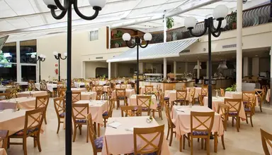 SBH Royal Monica