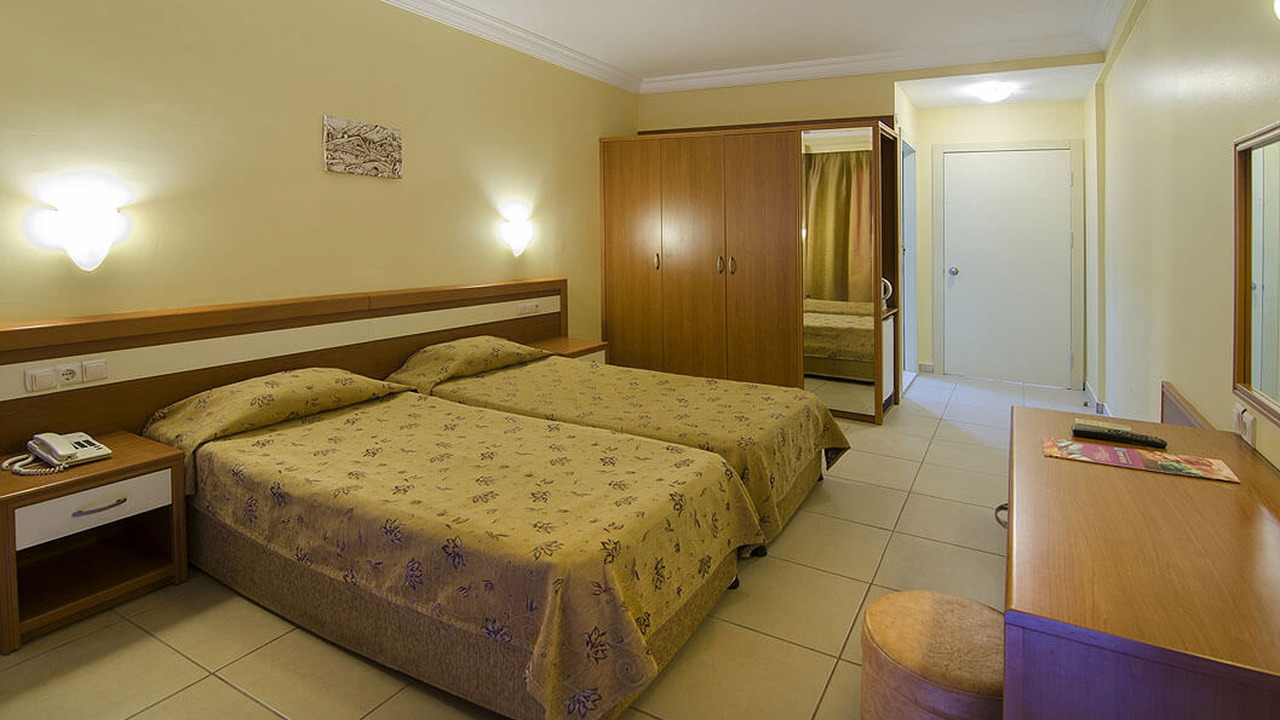 Sea Pearl ( Kusadasi )