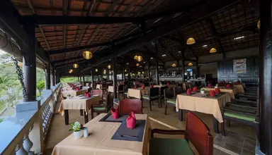 Sea Sense Resort