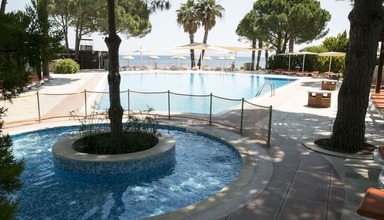 Sea Side Beach Club