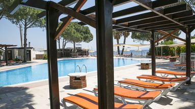 Sea Side Beach Club