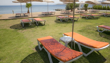 Sea Side Beach Club