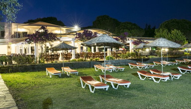Sea Side Beach Club