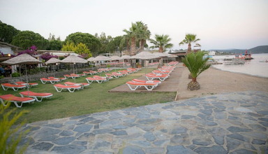 Sea Side Beach Club