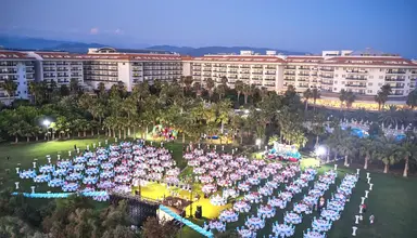 Seaden Sea World Resort & Spa