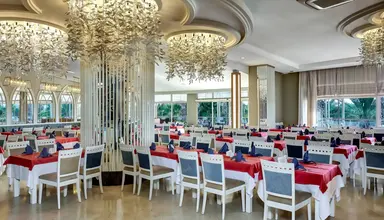 Seaden Sea World Resort & Spa