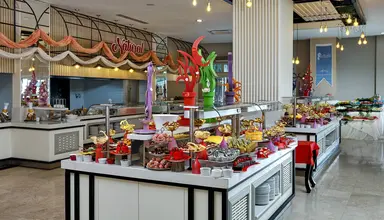 Seaden Sea World Resort & Spa