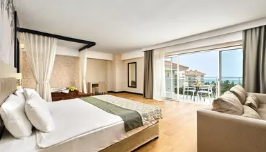 Seaden Sea World Resort & Spa