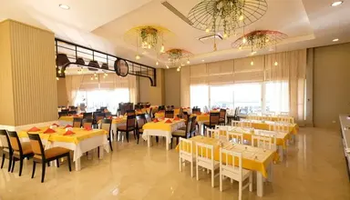 Seaden Sea World Resort & Spa