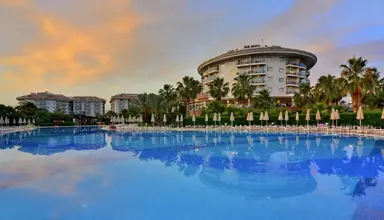 Seaden Sea World Resort & Spa