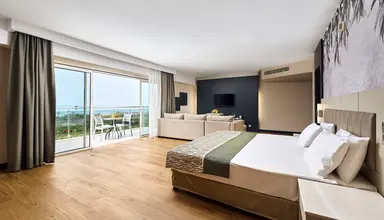Seaden Sea World Resort & Spa