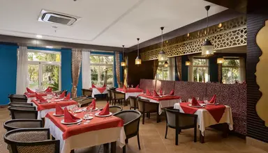 Seaden Sea World Resort & Spa