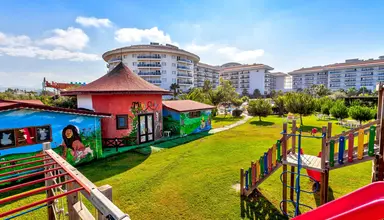 Seaden Sea World Resort & Spa